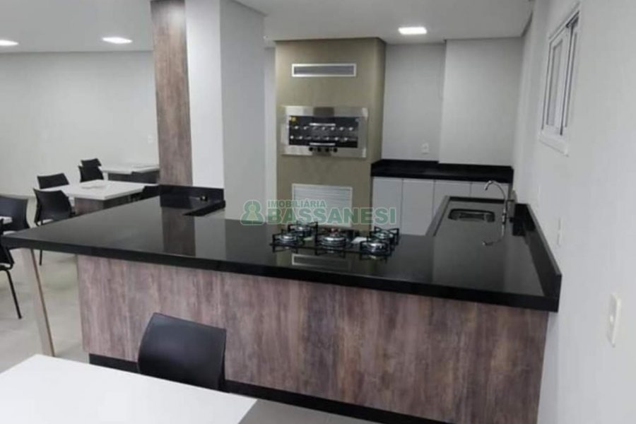 Apartamento com 43m², 2 dormitórios, 1 vaga, no bairro Desvio Rizzo em Caxias do Sul para Alugar