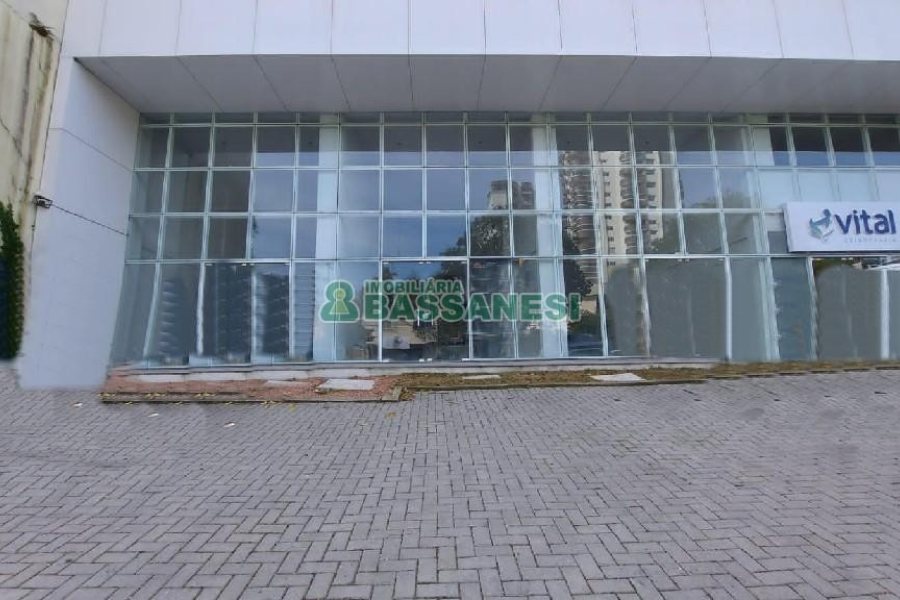 Loja com 104m², 1 vaga, no bairro São Pelegrino em Caxias do Sul para Alugar ou Comprar