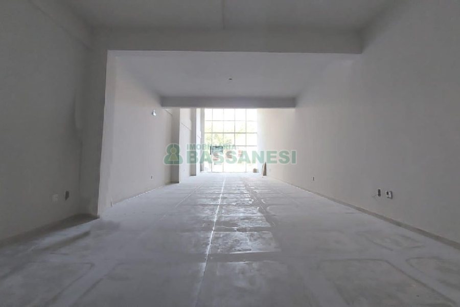 Loja com 104m², 1 vaga, no bairro São Pelegrino em Caxias do Sul para Alugar ou Comprar