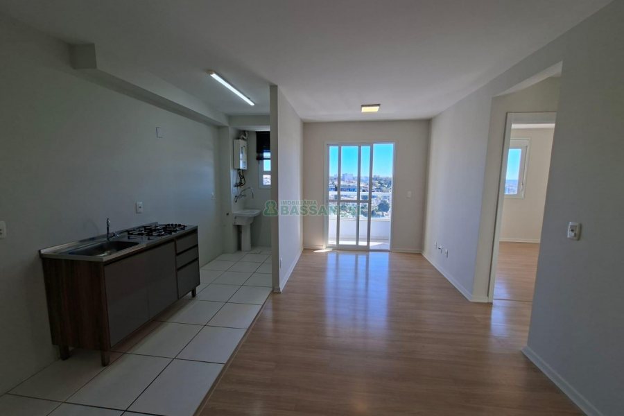 Apartamento com 58m², 2 dormitórios, 1 vaga, no bairro São Pelegrino em Caxias do Sul para Alugar