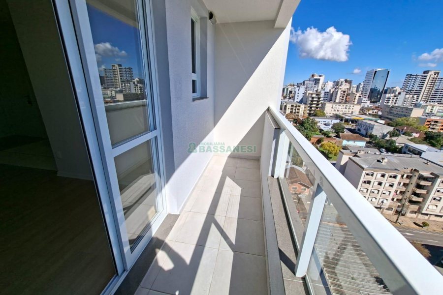 Apartamento com 58m², 2 dormitórios, 1 vaga, no bairro São Pelegrino em Caxias do Sul para Alugar