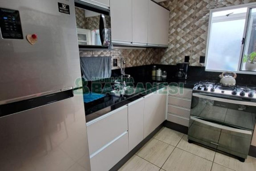 Apartamento com 104m², 3 dormitórios, no bairro Centro em Caxias do Sul para Comprar