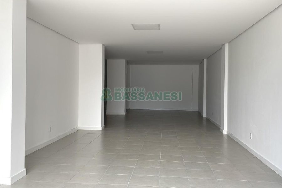Sala com 161m², 1 vaga, no bairro Pio X em Caxias do Sul para Alugar