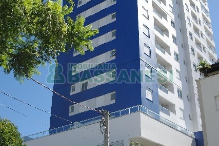 Apartamento com 58m², 2 dormitórios, 1 vaga, no bairro São Pelegrino em Caxias do Sul para Alugar