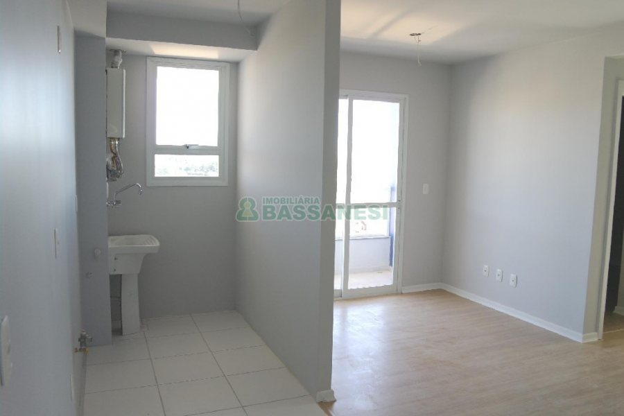 Apartamento com 58m², 2 dormitórios, 1 vaga, no bairro São Pelegrino em Caxias do Sul para Alugar