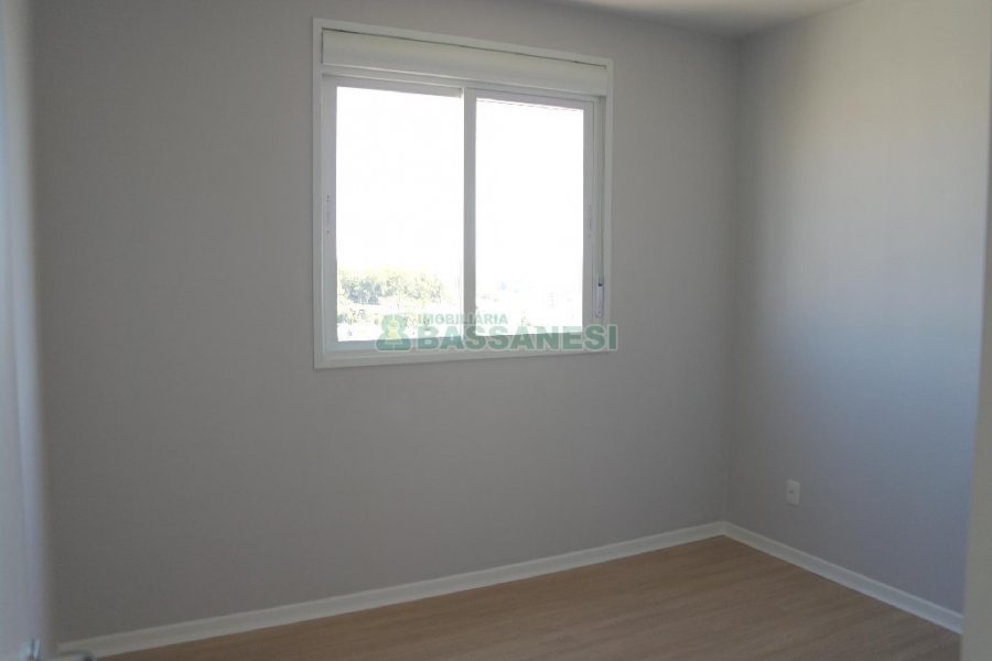 Apartamento com 58m², 2 dormitórios, 1 vaga, no bairro São Pelegrino em Caxias do Sul para Alugar