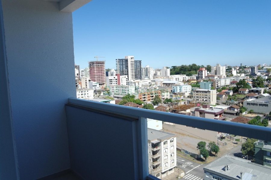 Apartamento com 58m², 2 dormitórios, 1 vaga, no bairro São Pelegrino em Caxias do Sul para Alugar