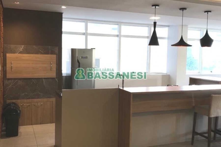 Apartamento com 58m², 2 dormitórios, 1 vaga, no bairro São Pelegrino em Caxias do Sul para Alugar