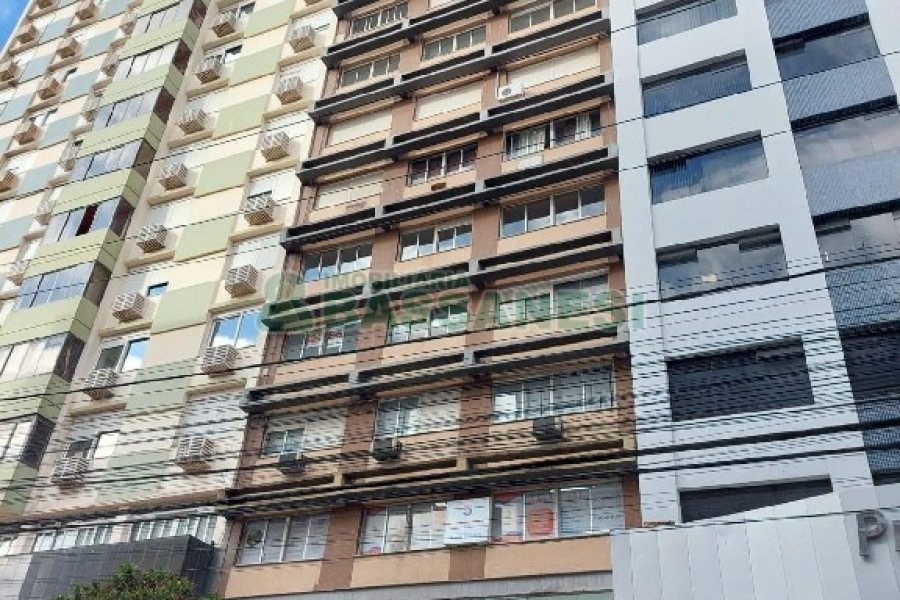 Sala com 52m², no bairro Centro em Caxias do Sul para Alugar