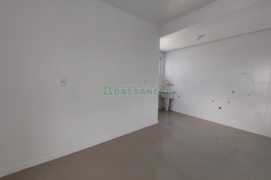 Apartamento com 72m², 3 dormitórios, 1 vaga, no bairro Madureira em Caxias do Sul para Comprar