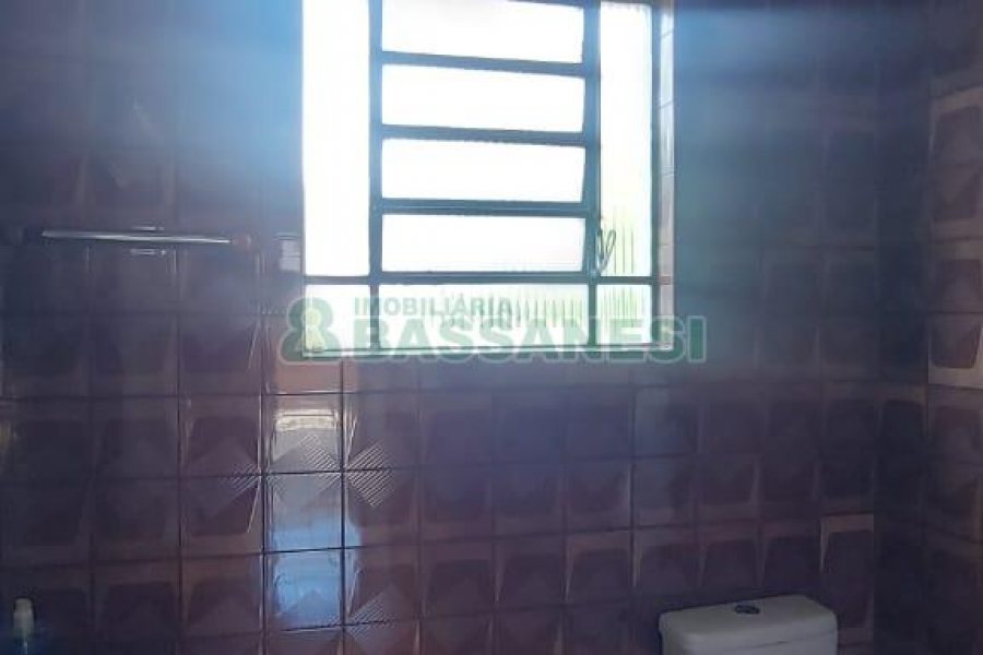 Casa com 126m², 3 dormitórios, 1 vaga, no bairro Sagrada Família em Caxias do Sul para Alugar