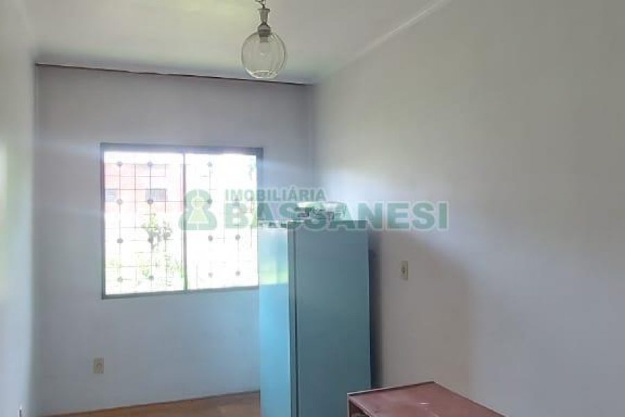Casa com 126m², 3 dormitórios, 1 vaga, no bairro Sagrada Família em Caxias do Sul para Alugar