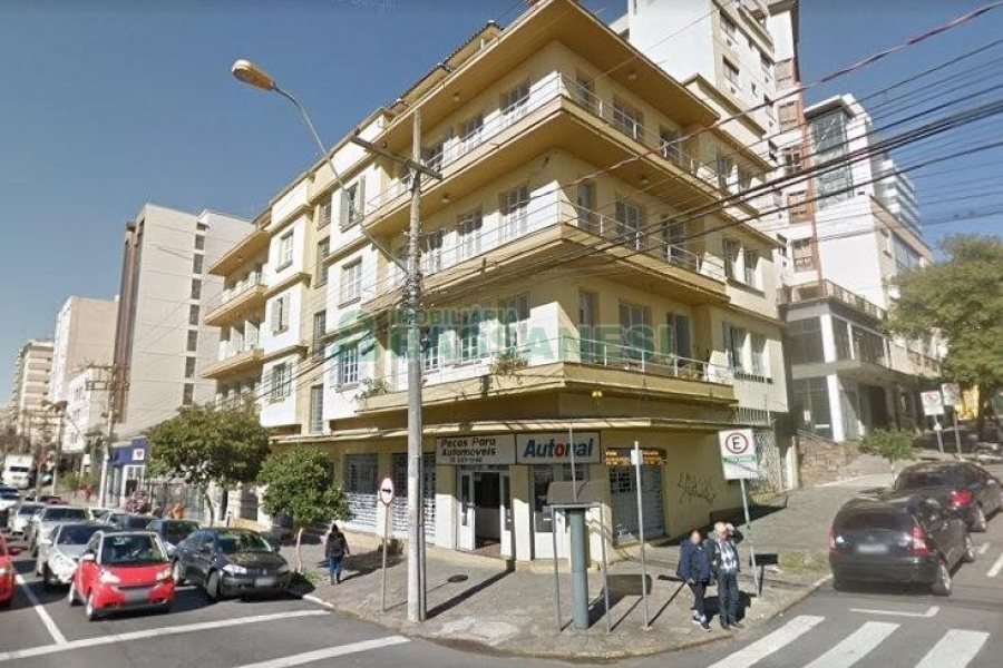 Loja com 82m², no bairro São Pelegrino em Caxias do Sul para Alugar ou Comprar
