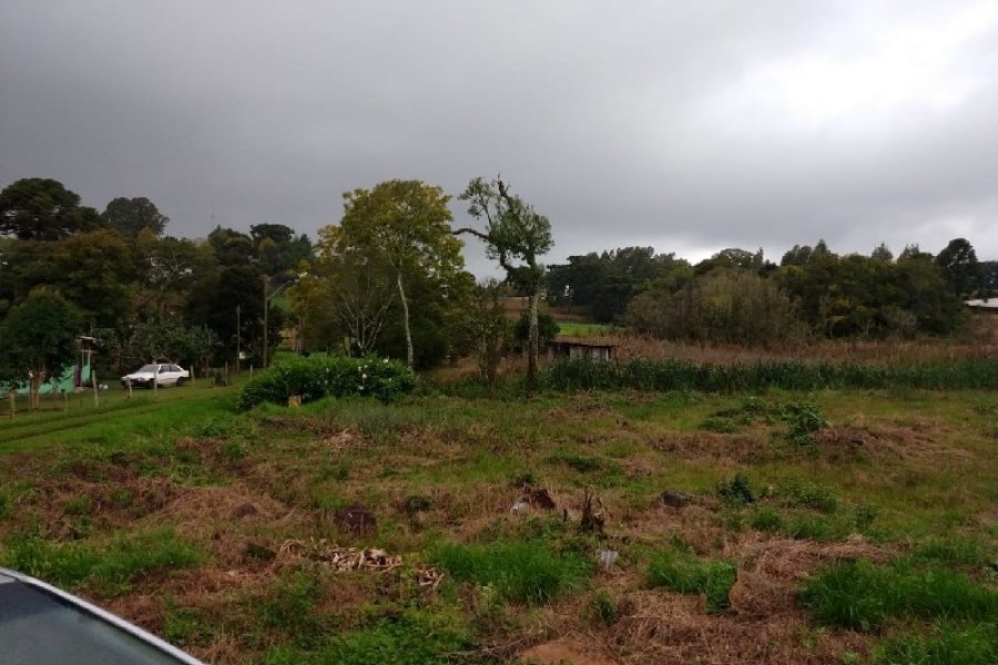 Terreno com 4896m², no bairro Nossa Senhora da Saúde em Caxias do Sul para Comprar