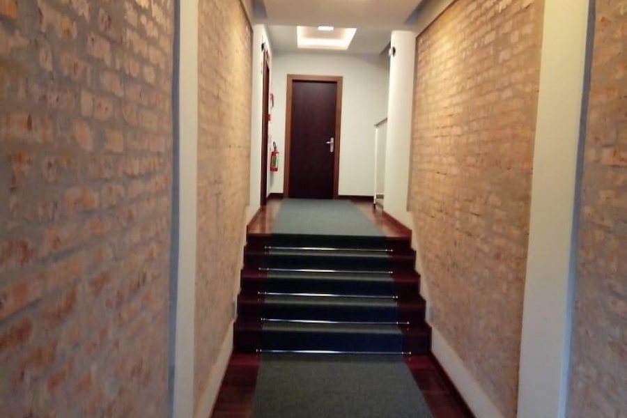 Predio com 1850m², no bairro Centro em Caxias do Sul para Comprar