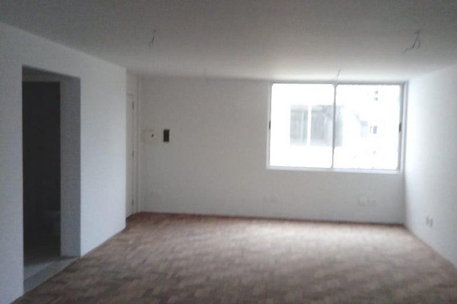 Predio com 1850m², no bairro Centro em Caxias do Sul para Comprar