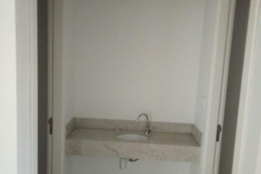 Predio com 1850m², no bairro Centro em Caxias do Sul para Comprar