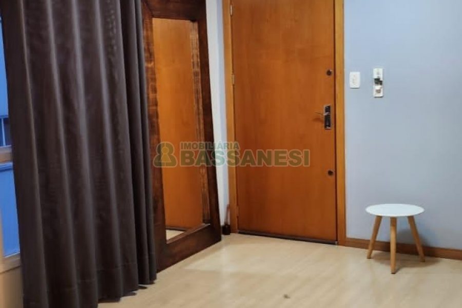 Apartamento com 62m², 2 dormitórios, 1 vaga, no bairro Vinhedos em Caxias do Sul para Alugar