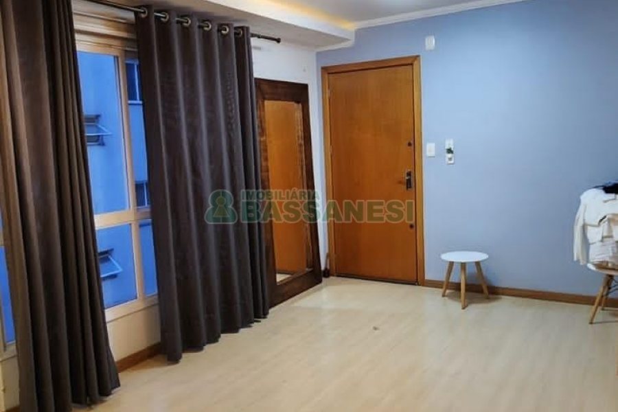 Apartamento com 62m², 2 dormitórios, 1 vaga, no bairro Vinhedos em Caxias do Sul para Alugar