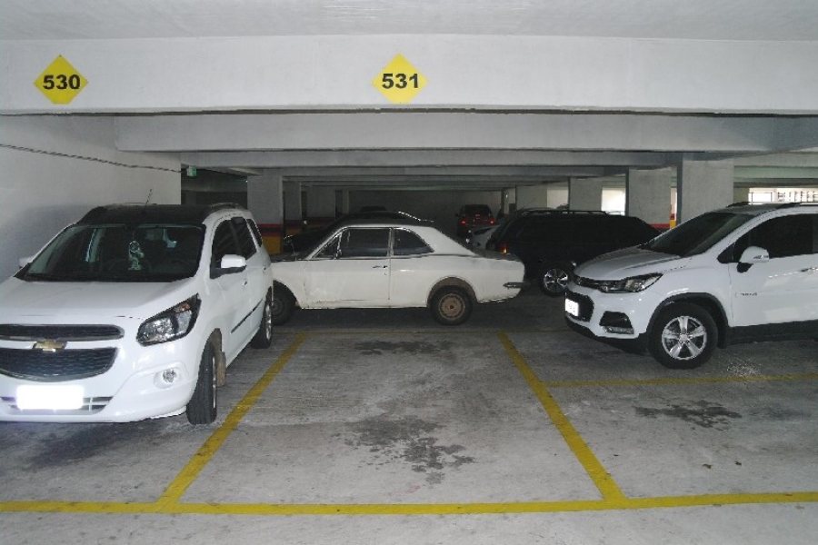 Box com 12m², no bairro São Pelegrino em Caxias do Sul para Alugar