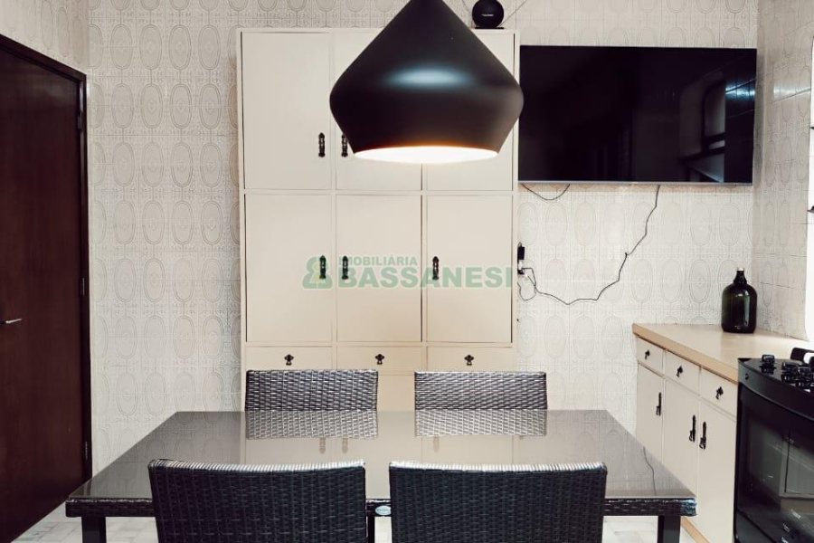 Apartamento com 177m², 3 dormitórios, 1 vaga, no bairro Centro em Caxias do Sul para Comprar