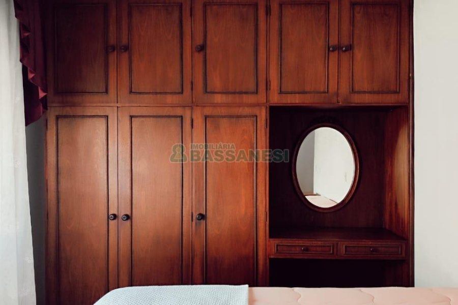 Apartamento com 177m², 3 dormitórios, 1 vaga, no bairro Centro em Caxias do Sul para Comprar