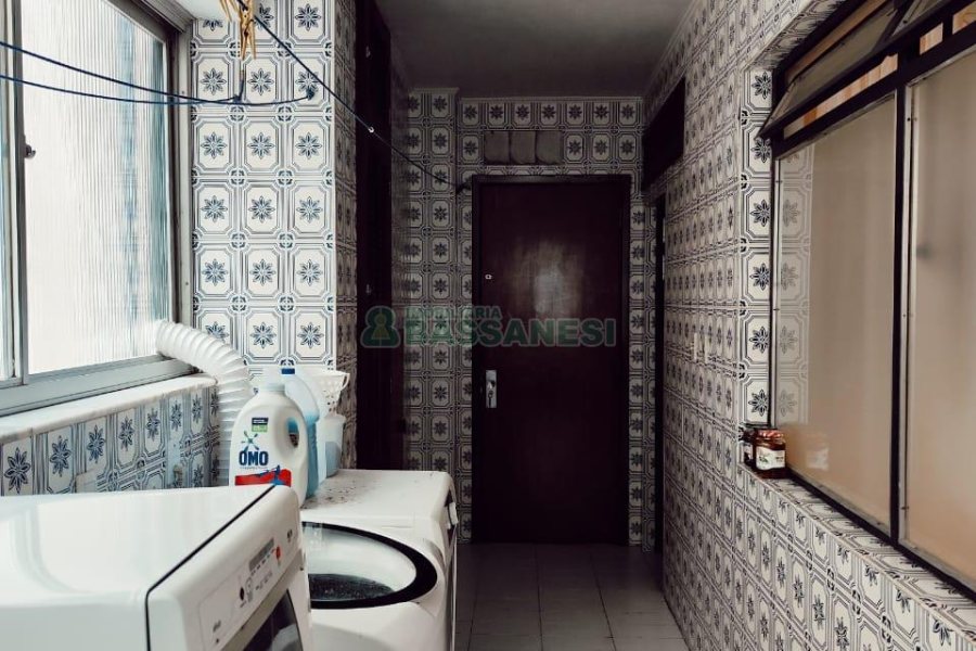 Apartamento com 177m², 3 dormitórios, 1 vaga, no bairro Centro em Caxias do Sul para Comprar