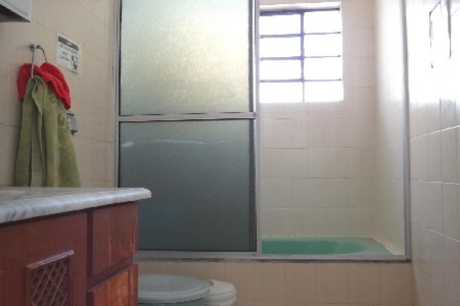 Casa com 600m², 6 dormitórios, 2 vagas, no bairro Pio X em Caxias do Sul para Alugar