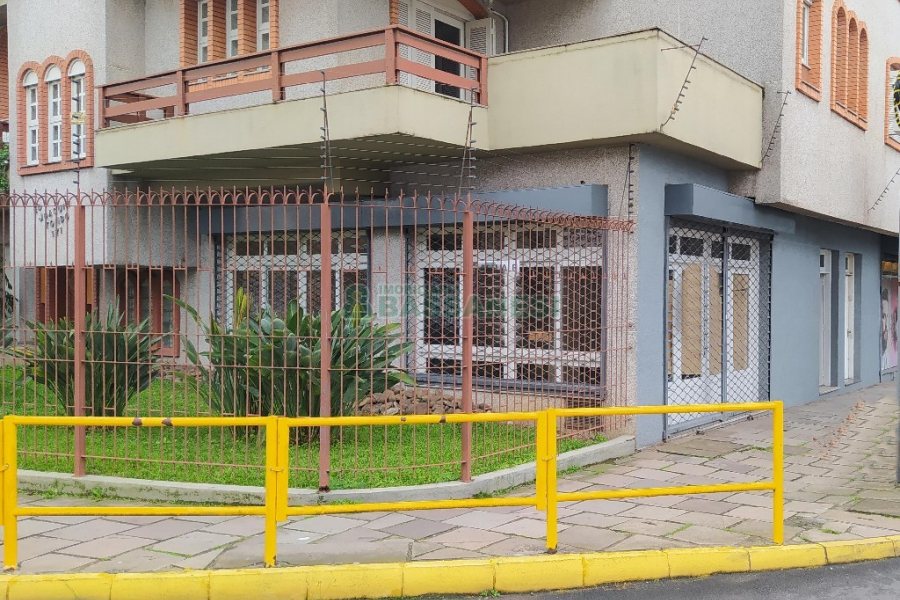 Loja com 140m², 1 vaga, no bairro São Pelegrino em Caxias do Sul para Alugar