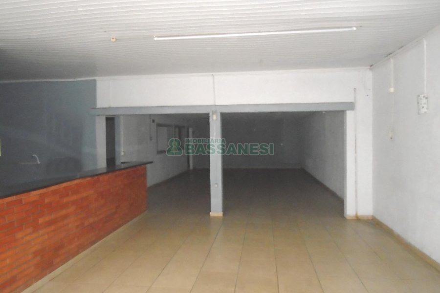 Loja com 367m², no bairro Centro em Caxias do Sul para Comprar