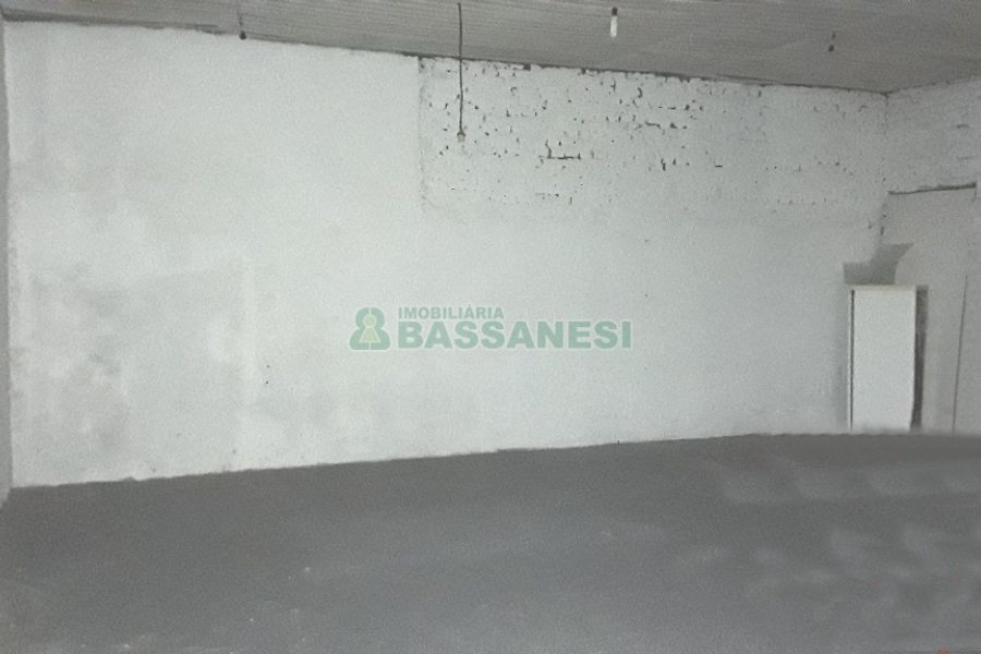 Loja com 367m², no bairro Centro em Caxias do Sul para Comprar