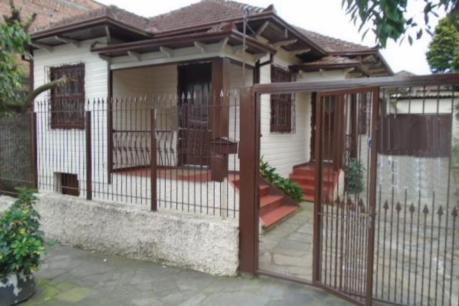 Casa com 100m², 3 dormitórios, 2 vagas, no bairro Bela Vista em Caxias do Sul para Comprar