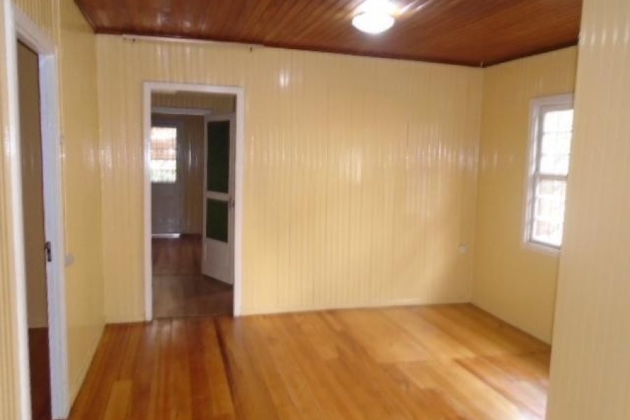 Casa com 100m², 3 dormitórios, 2 vagas, no bairro Bela Vista em Caxias do Sul para Comprar