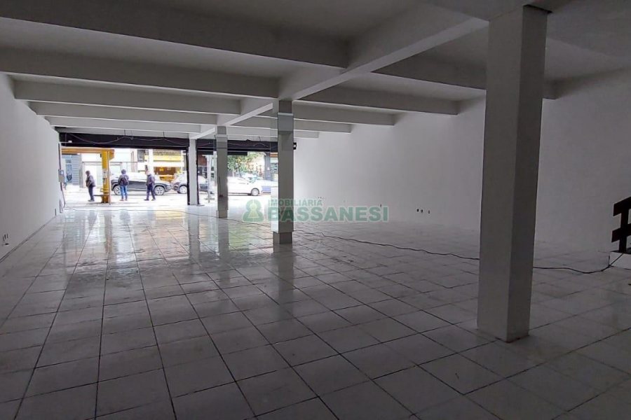 Loja com 440m², no bairro Centro em Caxias do Sul para Alugar