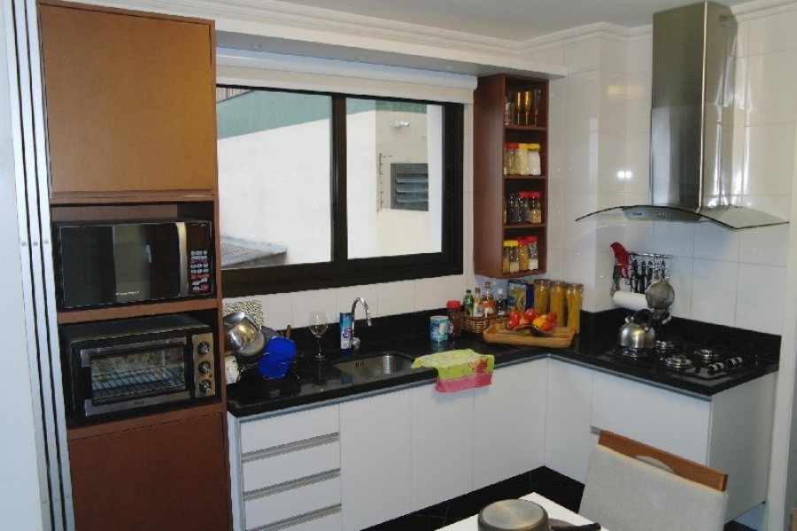 Apto Mobiliado com 100m², 2 dormitórios, 2 vagas, no bairro Colina Sorriso em Caxias do Sul para Comprar