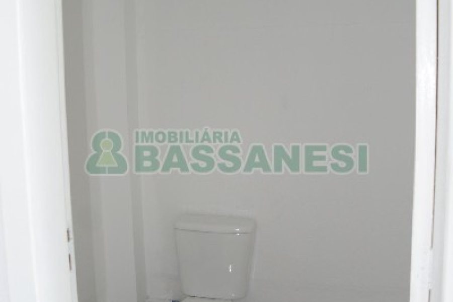 Loja com 177m², no bairro Kayser em Caxias do Sul para Alugar