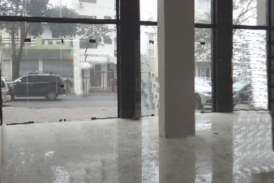 Loja com 189m², no bairro Exposição em Caxias do Sul para Alugar