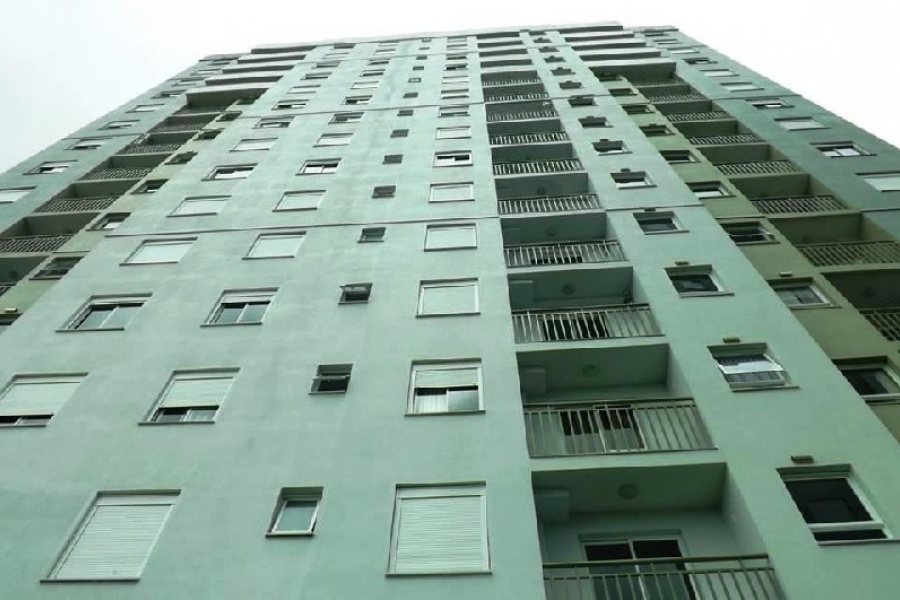 Apto/Cobertura com 80m², 3 dormitórios, 2 vagas, no bairro De Lazzer em Caxias do Sul para Comprar