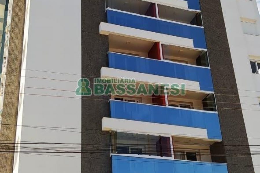 Apto Mobiliado com 80m², 2 dormitórios, 2 vagas, no bairro Panazzolo em Caxias do Sul para Alugar