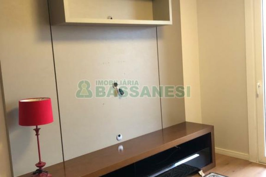 Apto Mobiliado com 80m², 2 dormitórios, 2 vagas, no bairro Panazzolo em Caxias do Sul para Alugar