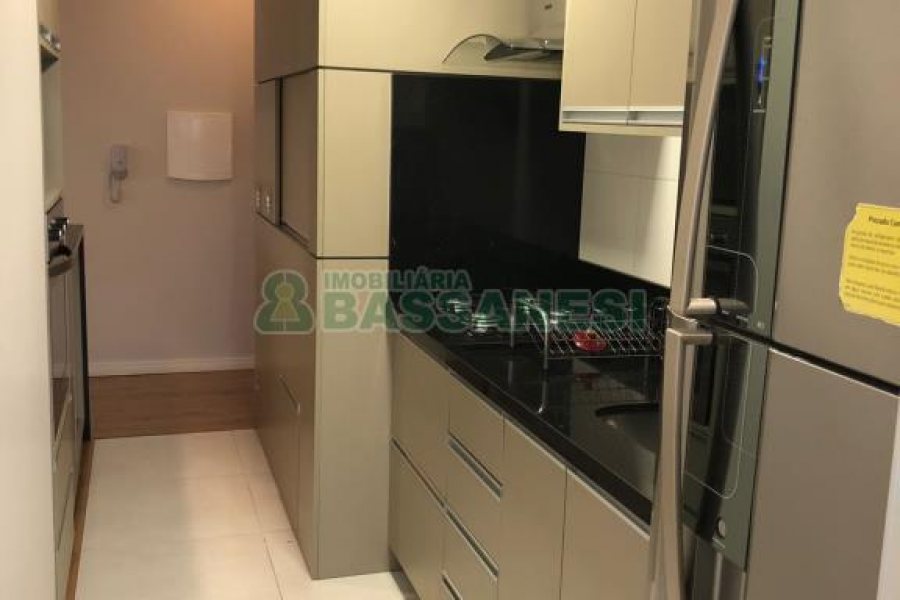 Apto Mobiliado com 80m², 2 dormitórios, 2 vagas, no bairro Panazzolo em Caxias do Sul para Alugar