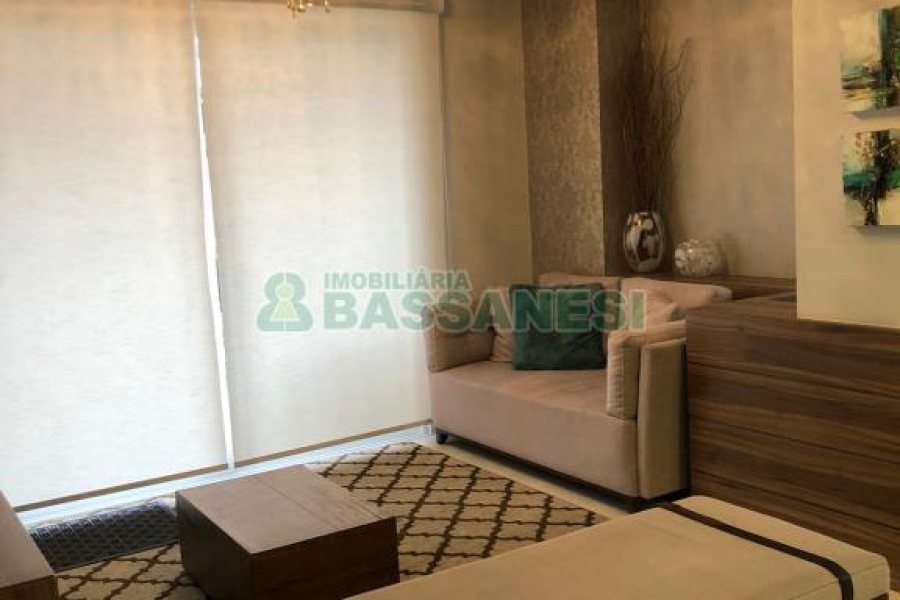 Apto Mobiliado com 80m², 2 dormitórios, 2 vagas, no bairro Panazzolo em Caxias do Sul para Alugar