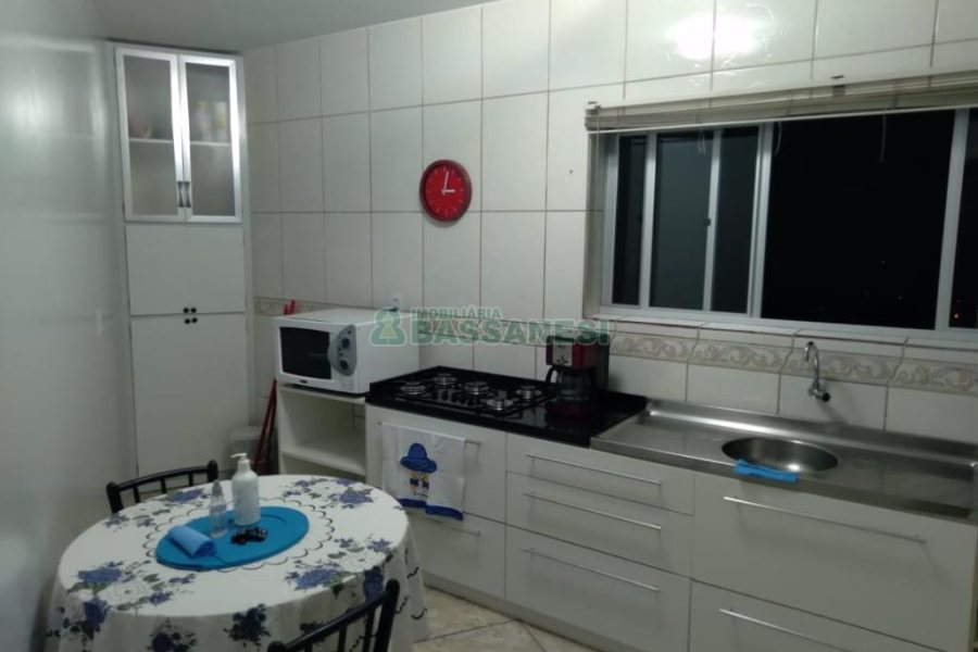Apartamento com 53m², 1 dormitório, 1 vaga, no bairro Cinqüentenário em Caxias do Sul para Comprar