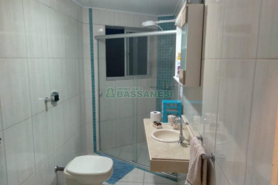 Apartamento com 53m², 1 dormitório, 1 vaga, no bairro Cinqüentenário em Caxias do Sul para Comprar