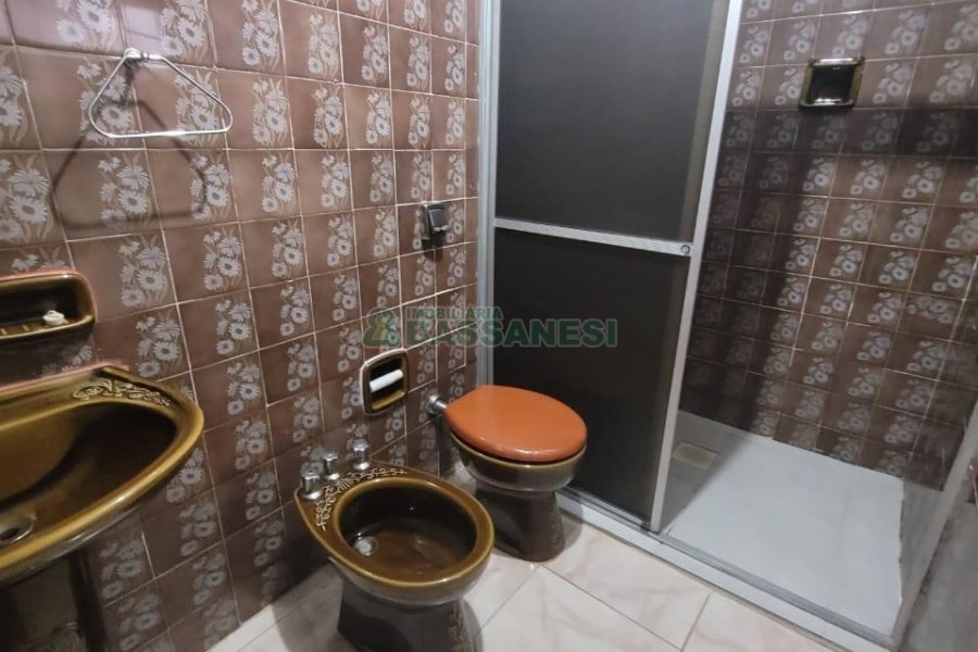 Apartamento com 116m², 2 dormitórios, 1 vaga, no bairro Centro em Caxias do Sul para Comprar