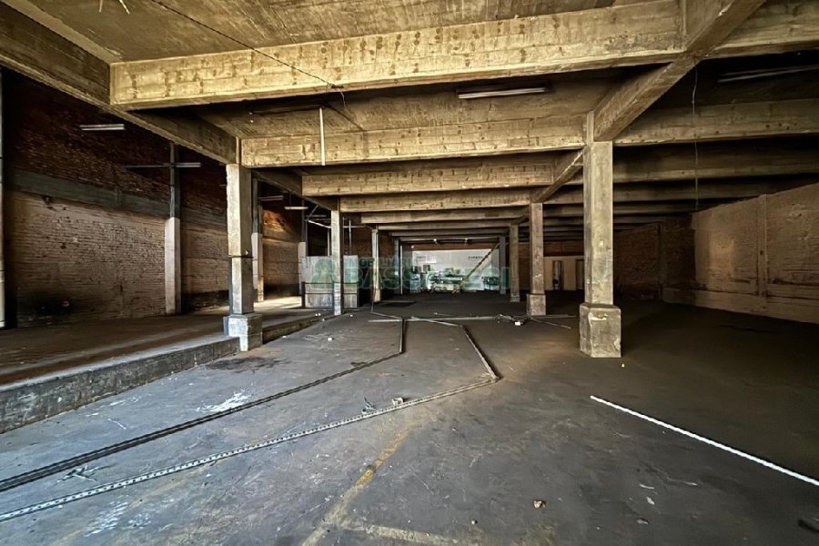 Pavilhão com 3000m², no bairro Rio Branco em Caxias do Sul para Alugar