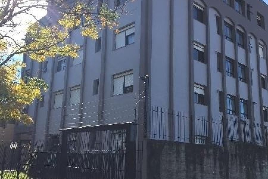 Apto Mobiliado com 82m², 3 dormitórios, 1 vaga, no bairro Desvio Rizzo em Caxias do Sul para Comprar
