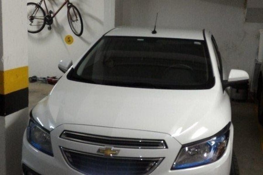 Apto Mobiliado com 82m², 3 dormitórios, 1 vaga, no bairro Desvio Rizzo em Caxias do Sul para Comprar