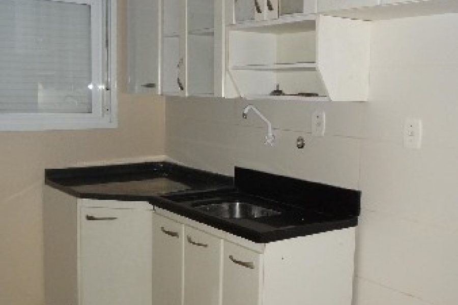 Sobrado com 47m², 2 dormitórios, 1 vaga, no bairro Desvio Rizzo em Caxias do Sul para Comprar