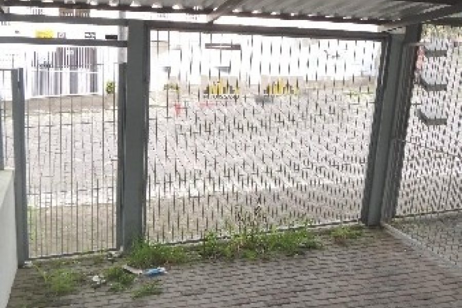 Sobrado com 47m², 2 dormitórios, 1 vaga, no bairro Desvio Rizzo em Caxias do Sul para Comprar